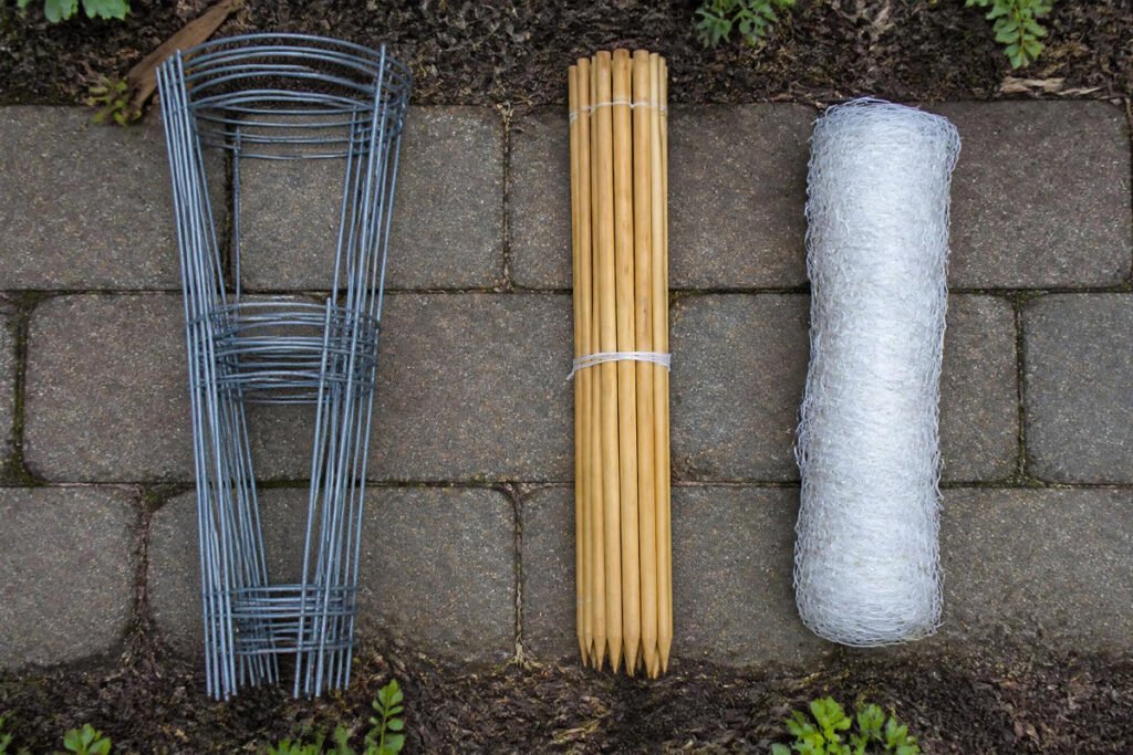 5 Best Trellises Plant Supports for Vegetable Gardens 3